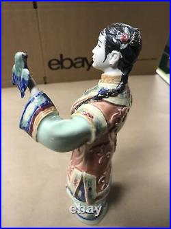 11 Old Chinese Ceramic Wucai Porcelain Classical Beauty Lady Belle Holding Bird