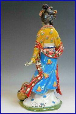 12 China Wucai Porcelain Pottery Classical Beauty Belle Noble Women Sculpture