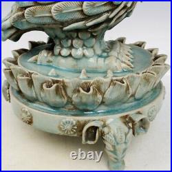 12 Chinese Old Porcelain Song dynasty ru kiln A pair cyan Ice crack bird Statue