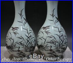 13.6 Marked Chinese Porcelain Hand Drawing Palace Bird Grass Bottle Vase Pair
