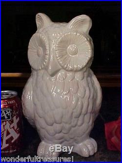1 ONLY! BEAUTIFUL White Porcelain DETAILED HORNED OWL Bird Figurine Statue