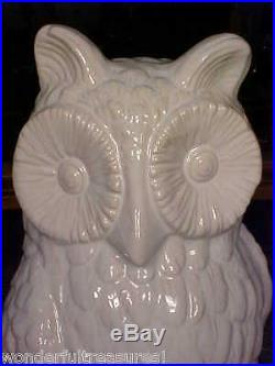 1 ONLY! Nearly LIFESIZE White Porcelain DETAILED HORNED OWL Bird Figurine Statue