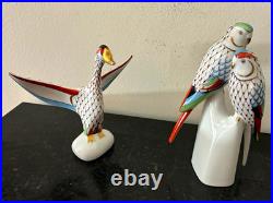 2 Hollohaza Hungary Hand Painted Porcelain Bird Figurines Fishnet Signed MPN 504