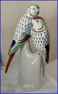 2 Hollohaza Hungary Hand Painted Porcelain Bird Figurines Fishnet Signed MPN 504