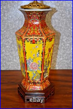 32 High End Chinese Porcelain Jingdezhen Hex Vase Lamp Red/gold