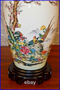 32 High End Chinese Porcelain Jingdezhen Vase Lamp Bird & Flower Table Lamp