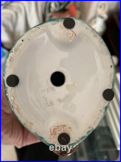 Andrea by Sadek 1 Parrot Bird Chinoiserie Porcelain Figurine & Piccadilly Bird