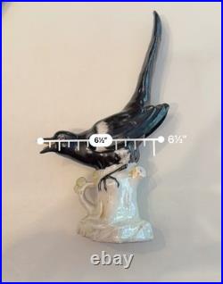 Antique Royal Vienna Magpie Porcelain Bird Figurine