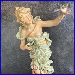 Antique Turn Wien Vienna Austria 4045 Porcelain Lady w Bird Crown Mark