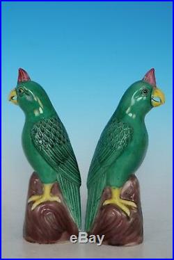 Beautiful Chinese A Pair Famille Rose Rare Porcelain Birds Statues