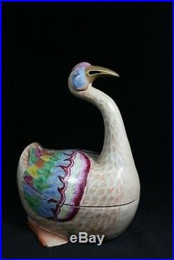 Beautiful Chinese famille rose porcelain duck