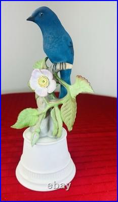 Boehm Indigo Bunting 429 W Porcelain Blue Bird Floral Figurine USA 10
