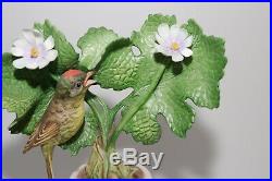 Boehm Porcelain Ruby Crowned Kinglet 434 Bird Figurine Statue USA Vintage Mint