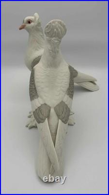 Boehm Porcelain Tumbler Pigeons Pair #416 USA Bisque 8.5 Gray White Birds