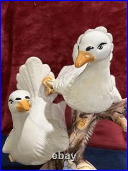 Capodimonte Porcelain Bird sculpture Hand Painted Glossy Art Pottery Italy
