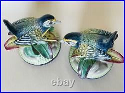 Chelsea House Chinoiserie Porcelain Mantle Birds set of 2 Minty