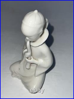 Chinese Wooden Mantel Vase with Porcelain Chinese Boy Playing with Flute Set Vtg