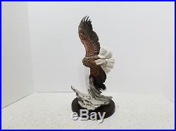 Eagle Porcelain Statue Sculpture Soaring Homco 1993 Wooden Base Vintage Classic