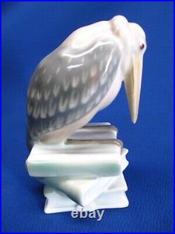 Early 1914 Goebel Mark Stork Pelican Sea Bird On Stack Of Books Figurine