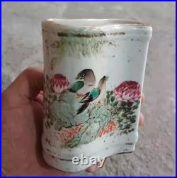 Fine Chinese Collectable Art Hand Famille Rose Porcelain Bird Brush Pot