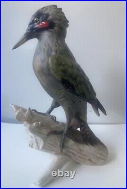 Goebel porcelain figure bird woodpecker green woodpecker 38-010