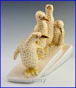 HEREND Excellent Penguins on Ice Butterscotch Fishnet Figurine