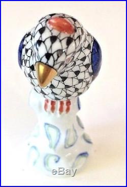 HEREND HUNGARY Porcelain Bird Statue Sculpture Pristine Condition