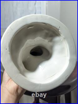 Handmade cockatoo Porcelain Sculpture Signed, late 20th century style