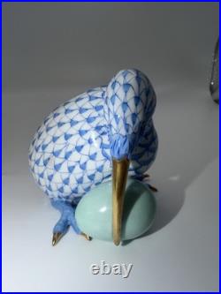 Herend Hungary Handpainted Blue Fishnet Bird Figurine Kiwi w Egg VH #1534