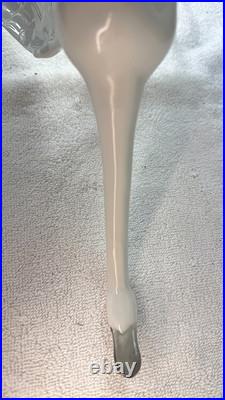 Hutschenreuther Swan Porcelain Figurine by Hans Achtziger Vintage Germany 1950s