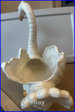 Large 21 x 17 Vtg White Ceramic Swan Planter Hollywood Regency Artisan Read