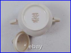 Lenox WINTER GREETINGS Covered Sugar Bowl & Creamer, USA, Nuthatch & Chickadee