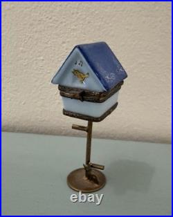 Limoges Blue Bird House On Stand Trinket Box Peint Main A. B