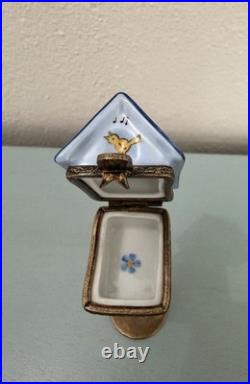 Limoges Blue Bird House On Stand Trinket Box Peint Main A. B