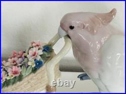 Lladró 6517 How Skillful! Cockatoo Bird Wheelbarrow Flowers BOX Excellent Cond