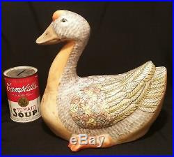 MARSHALL FIELD'S vtg chinese pottery goose statue bird porcelain figurine statue