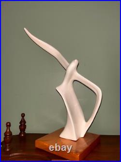 MCM Bird In Flight Porcelain White Gull sculpture figurine on wooden base 15