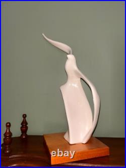MCM Bird In Flight Porcelain White Gull sculpture figurine on wooden base 15