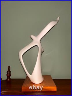 MCM Bird In Flight Porcelain White Gull sculpture figurine on wooden base 15