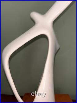 MCM Bird In Flight Porcelain White Gull sculpture figurine on wooden base 15