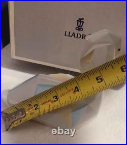 Mint LLADRO ORIGAMI STYLE SWAN FIGURINE #9263 BRAND BEAUTIFUL COLORS WHITE/BLUE