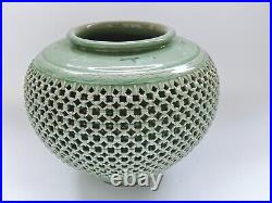 Old China Celadon Porcelain Phoenix Bird Grapes Flower Bottle Vase