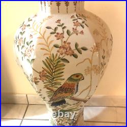 One Wl 1895 Wong Lee Porcelain Large Jar / Vase Parrot Bird Decor