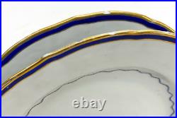 Pair Chinese Export Porcelain Bird Motif Dinner Plates, circa 1850