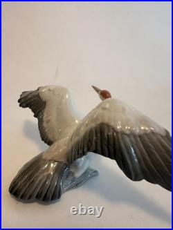 Pair Lladro Landing Crane Bird 1600 & 1598 Porcelin Figurine Spain Set of 2 Nice