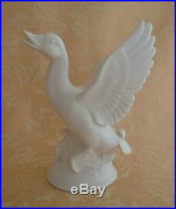 Pair Parian Bette Porcelain Bisque Relief Mold Figure Statue Sculpture Birds