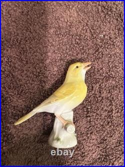 Porcelain Bird Figurines Small, White, Porcelain With A Flower, Yellow Old