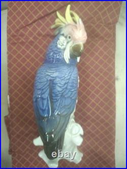Porcelain figure Parrot, Karl Ens, Germany, 1919 1945, Model 7141