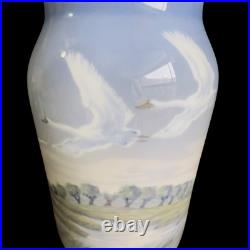 Royal Copenhagen Porcelain Lg Table Lamp Flying Geese Birds 25 Tall Landscape Royal Copenhagen Porcelain Lg Table Lamp Flying Geese Birds 25 Tall Landscape