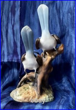 Royal Crown Derby Fairy Wren figurine, bone china, 1969, birds, flowers